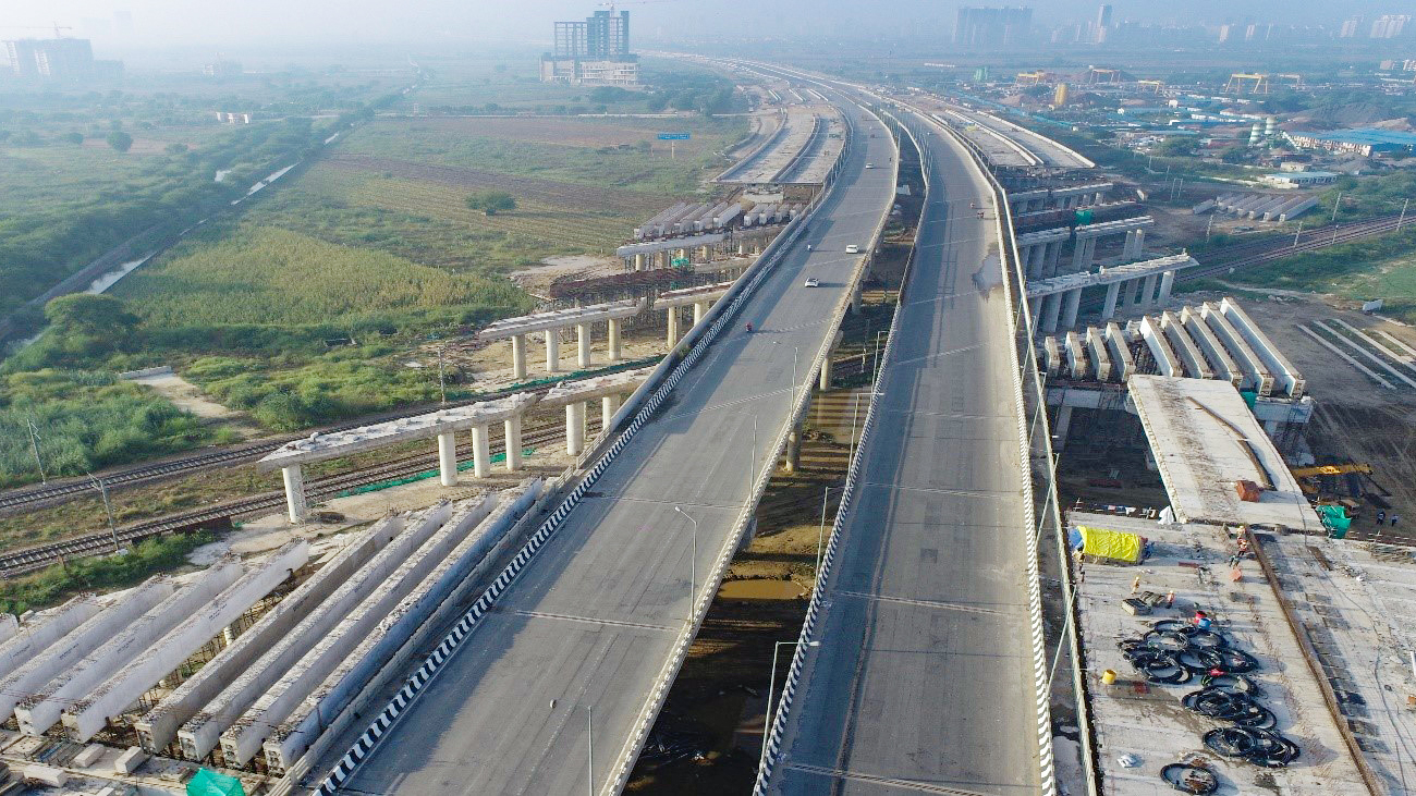 Unparalleled Connectivity and Accessibility: Why Dwarka Expressway is the Ideal Address Near Sector 104
